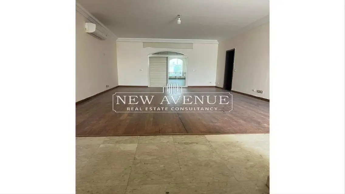 Luxury Apartment with Private Balcony and Garden in Prime Location