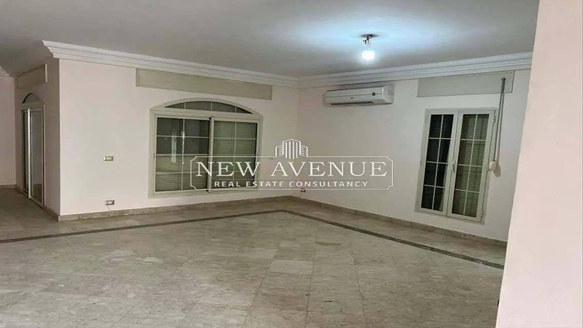 Luxury Apartment with Private Balcony and Garden in Prime Location