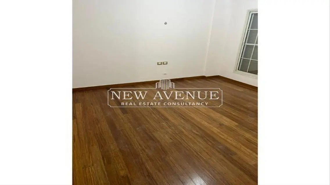 Luxury Apartment with Private Balcony and Garden in Prime Location
