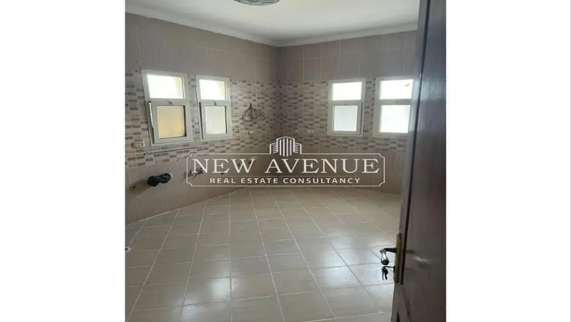 Luxury Apartment with Private Balcony and Garden in Prime Location