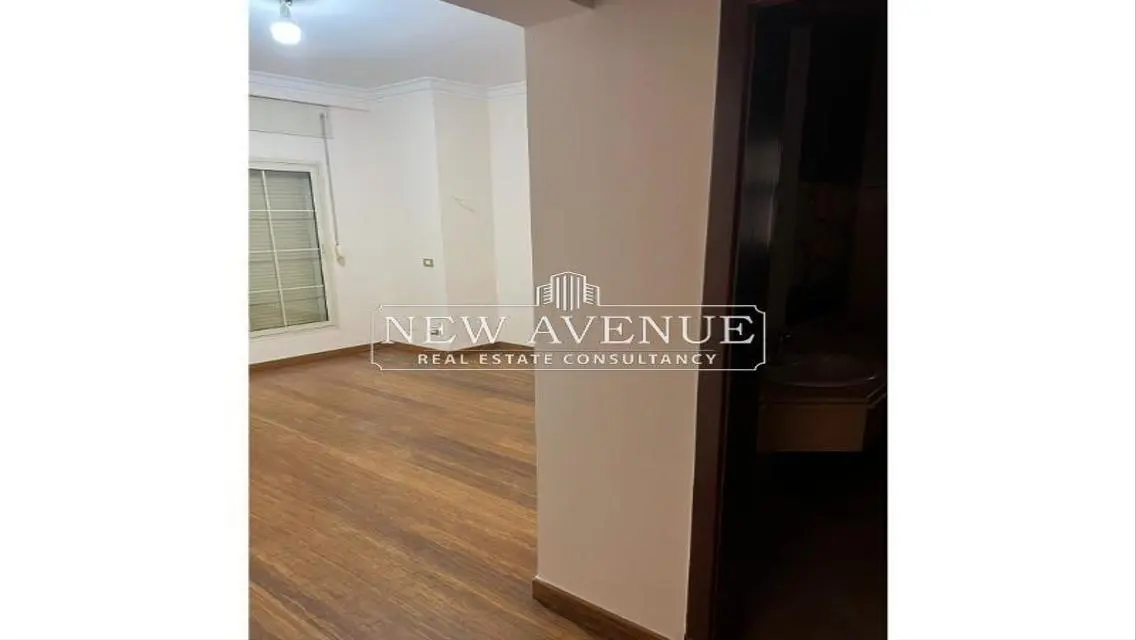 Luxury Apartment with Private Balcony and Garden in Prime Location