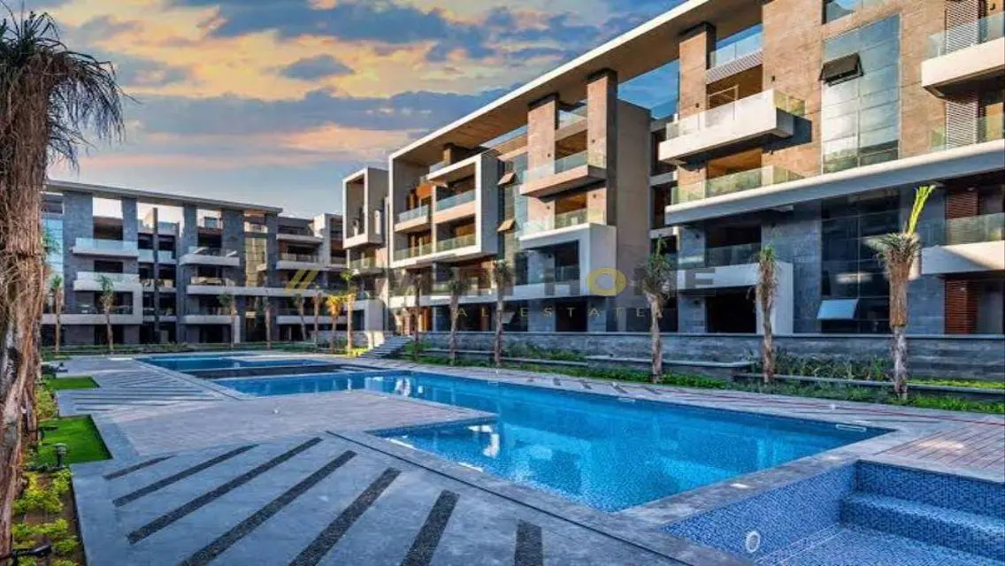 Stunning 3-Bedroom Apartment with Luxury Amenities