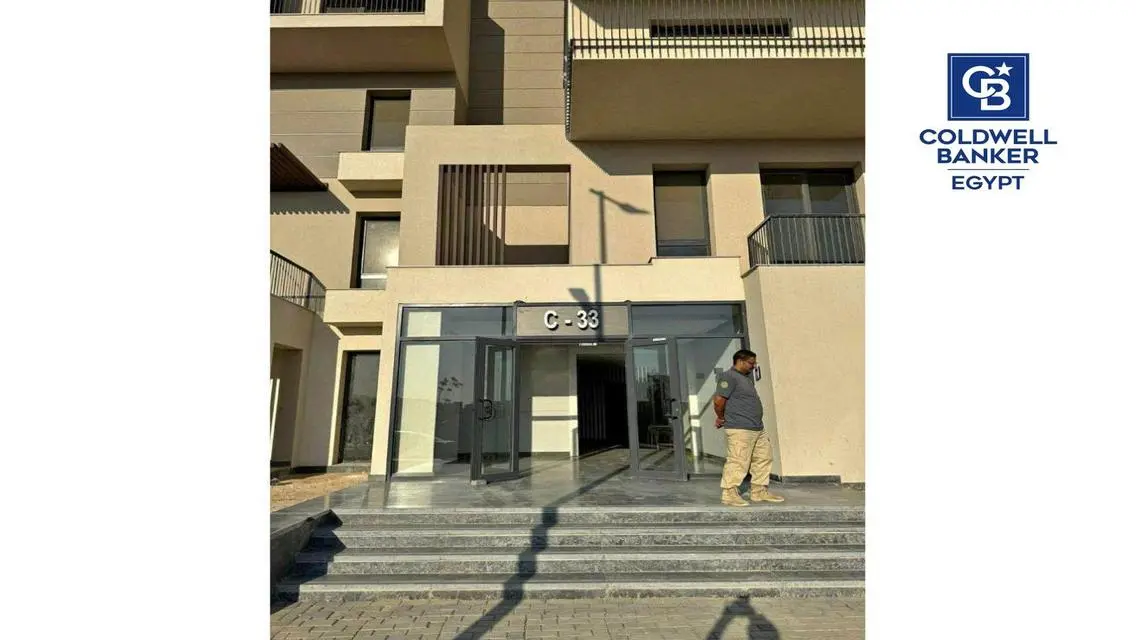 فيلا فاخرة للبيع في سوديك إيست
