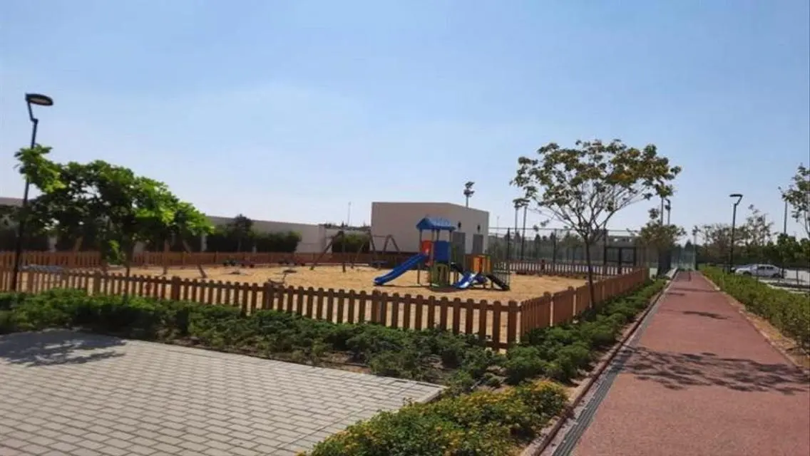 Luxurious Apartment with 290 sqm Space, Private Pool & Garden