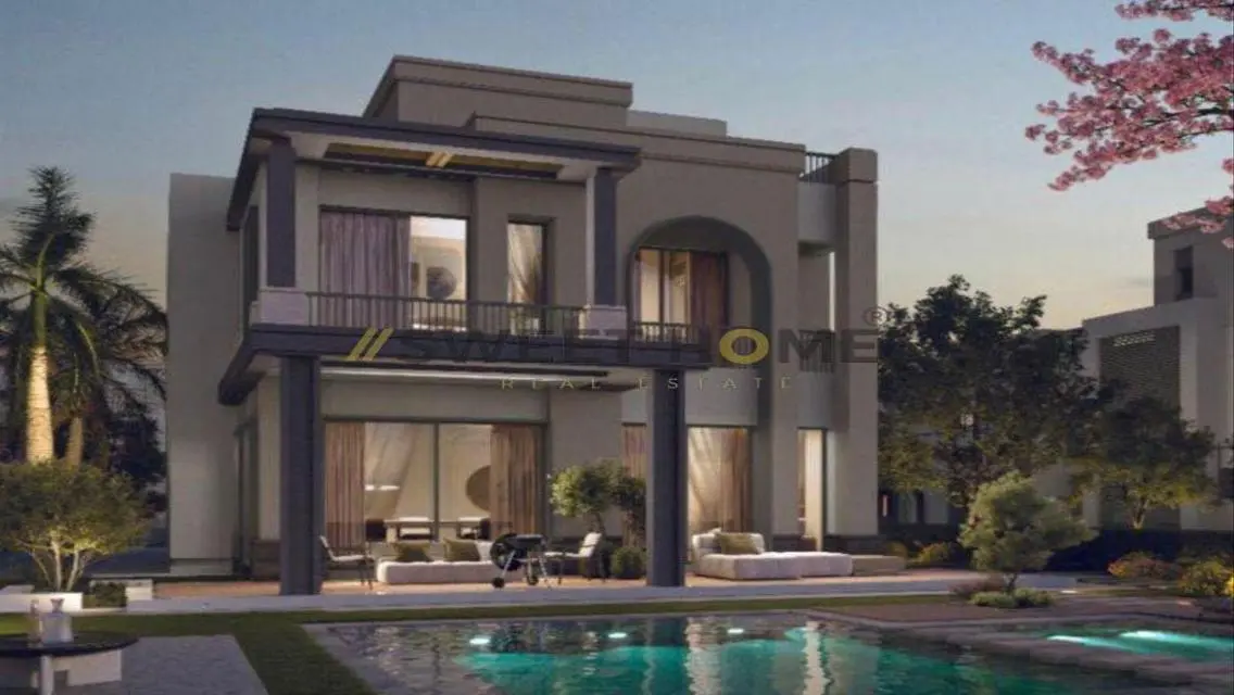 Luxurious Home with Private Garden and Pool