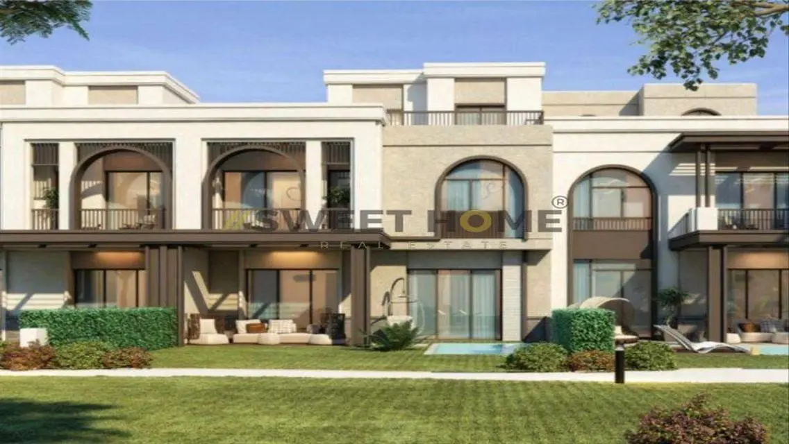 Luxurious Home with Private Garden and Pool