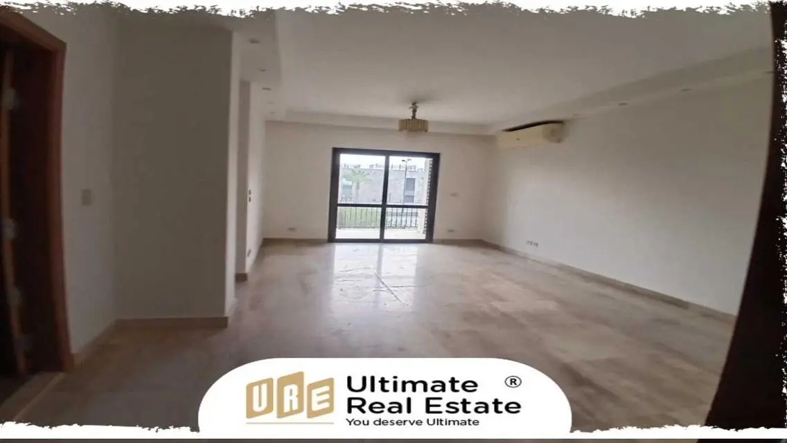 Luxurious Apartment for Sale with Spacious Living in the Heart of the City