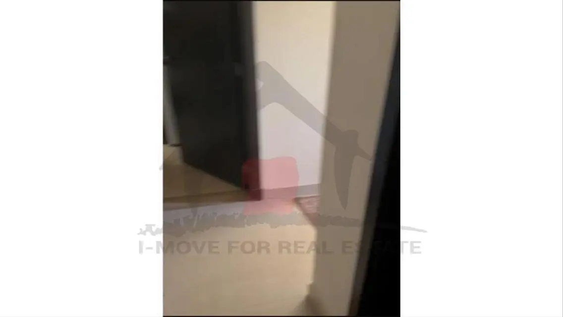 شقة فاخرة بمساحة مريحة في قلب المدينة