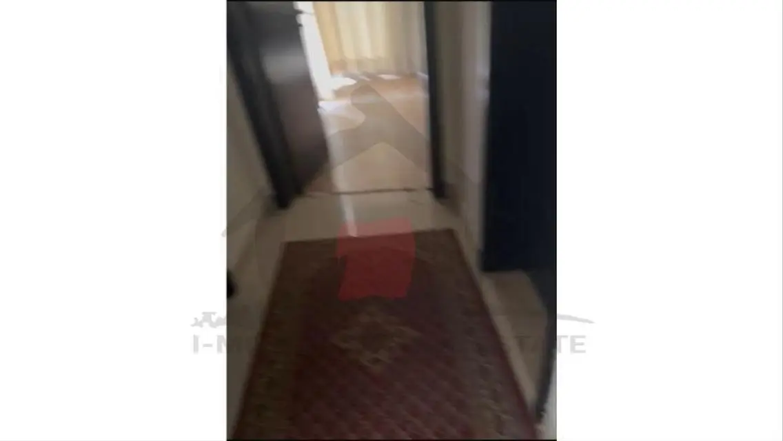 شقة فاخرة بمساحة مريحة في قلب المدينة