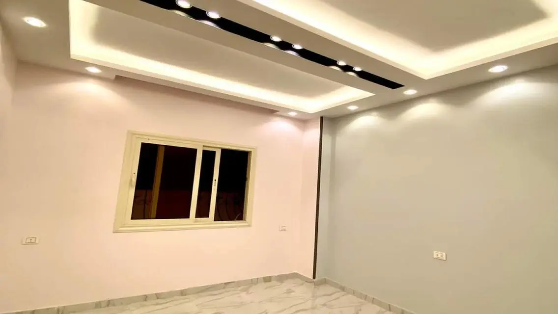 شقة مميزة للبيع بسعر 30000 مع حديقة خاصة