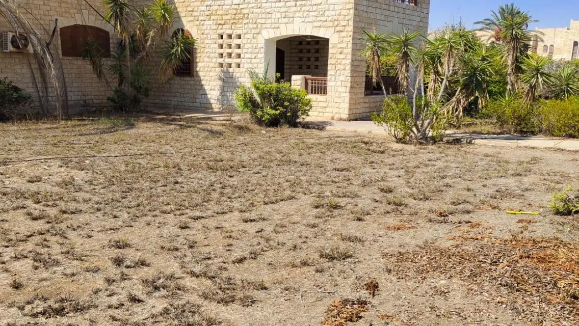 Luxury Villa with Spacious Design in Prestigious Neighborhood - Code: M1243