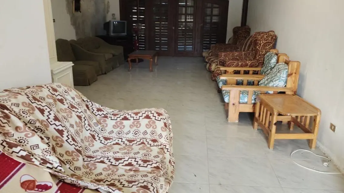 Luxury Villa with Spacious Design in Prestigious Neighborhood - Code: M1243
