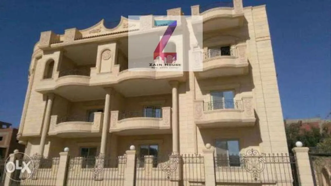 شقة مميزة للبيع مساحتها كبيرة