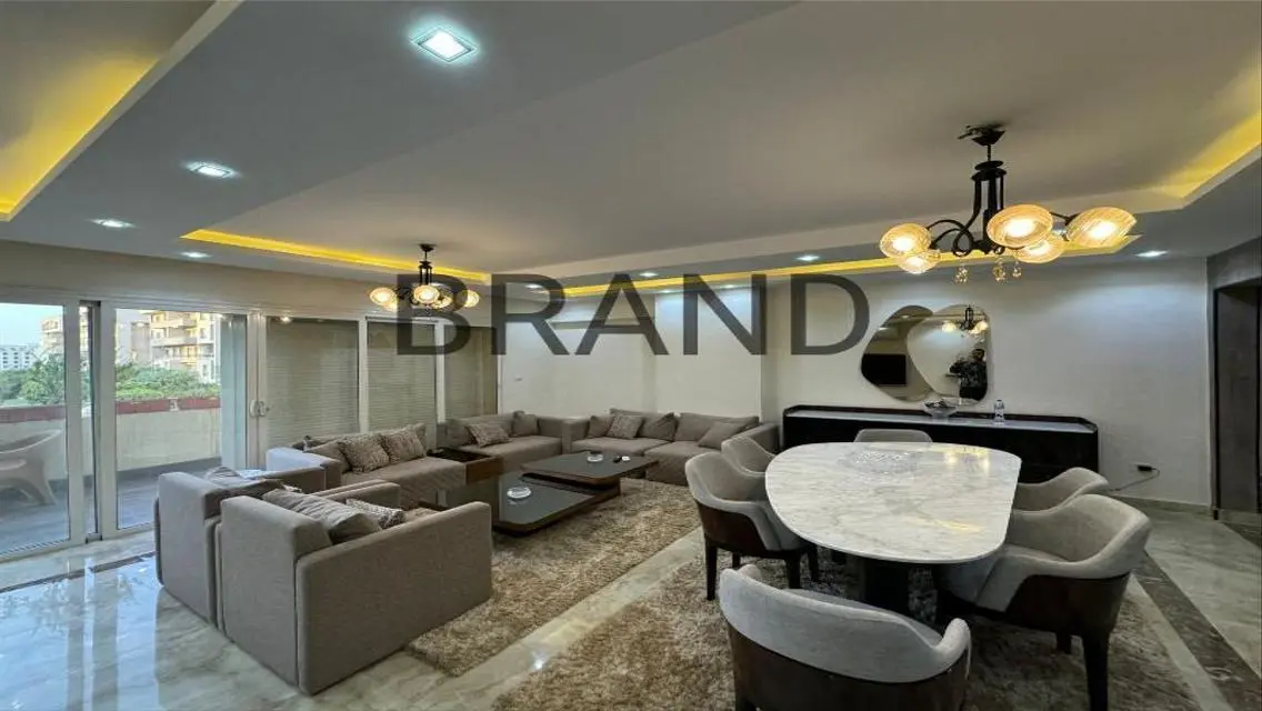 Luxurious 200 sqm Apartment in The Square for 65000