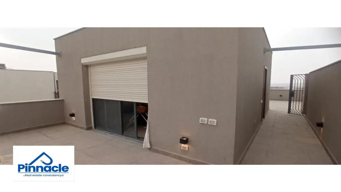 Apartment for Sale at V - Residence, 80 sqm with Balcony and Security