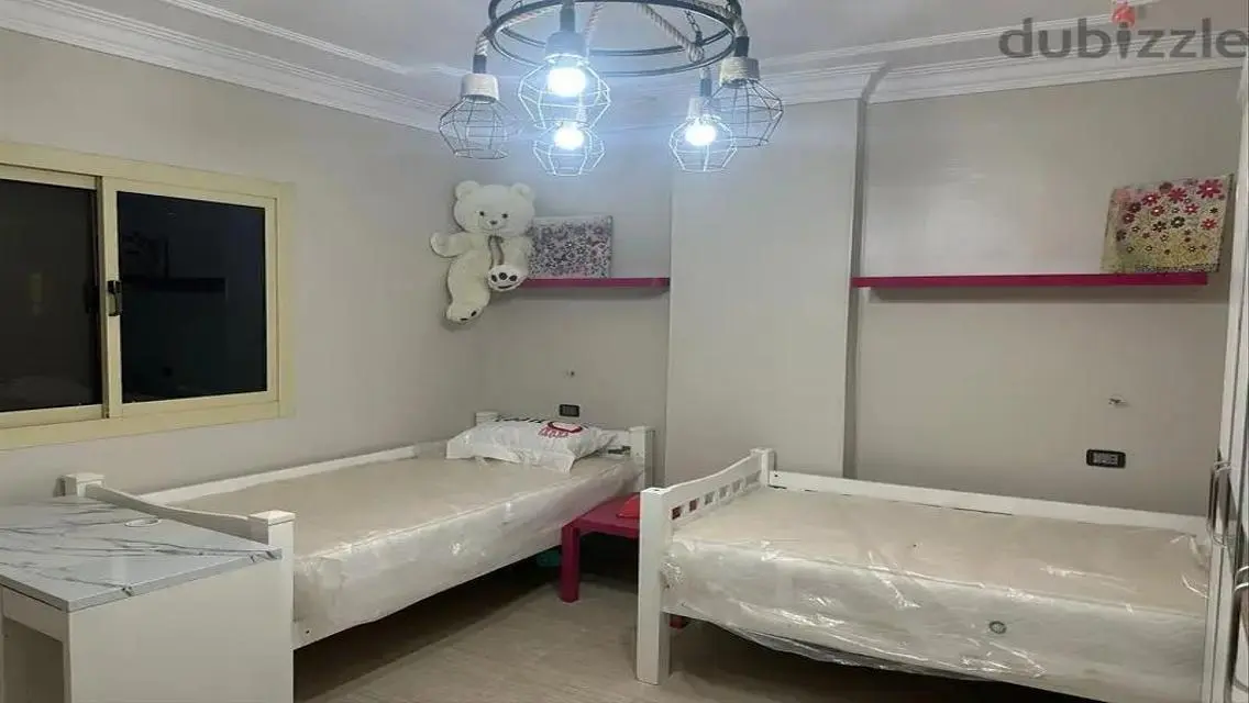 منزل للإستثمار والتزيين في موقع مميز