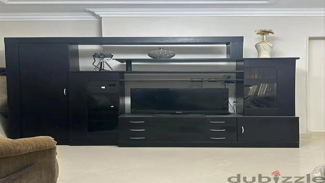منزل للإستثمار والتزيين في موقع مميز