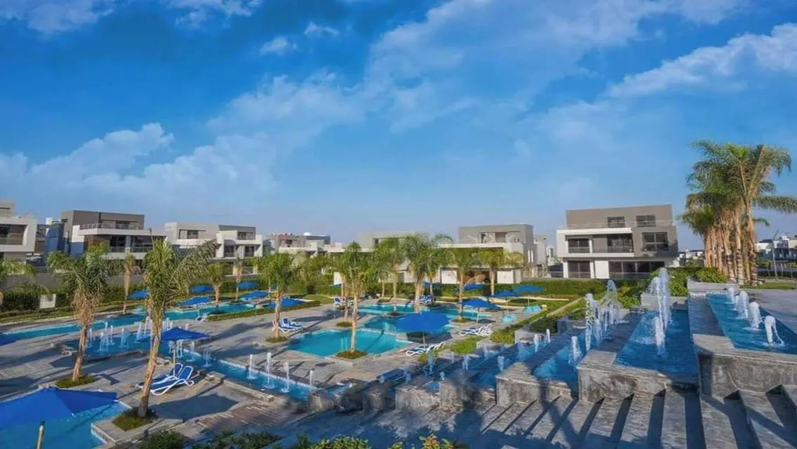 Luxurious Villa with Private Garden and Pool in a Prestigious Area