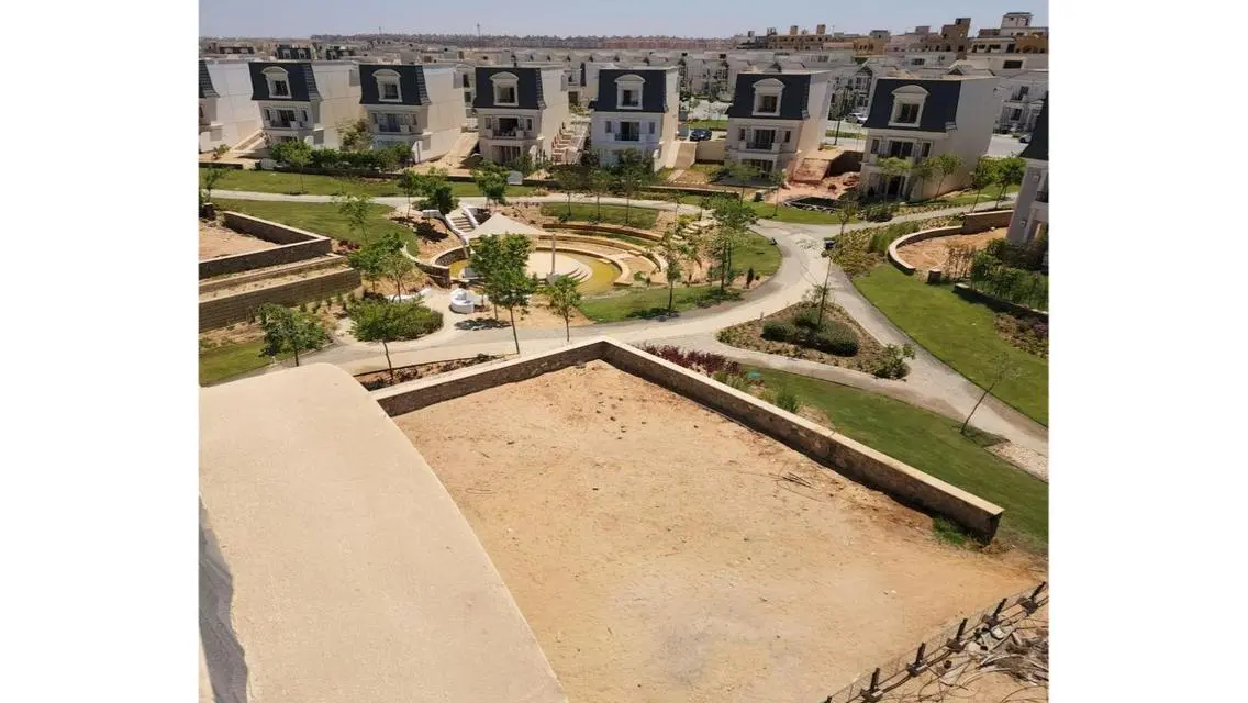 Luxury Apartment for Sale in Sheikh Zayed