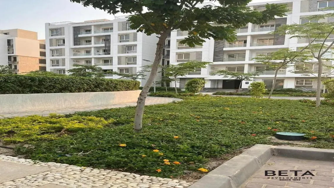 Luxurious Apartment in Beta Greens with Private Garden