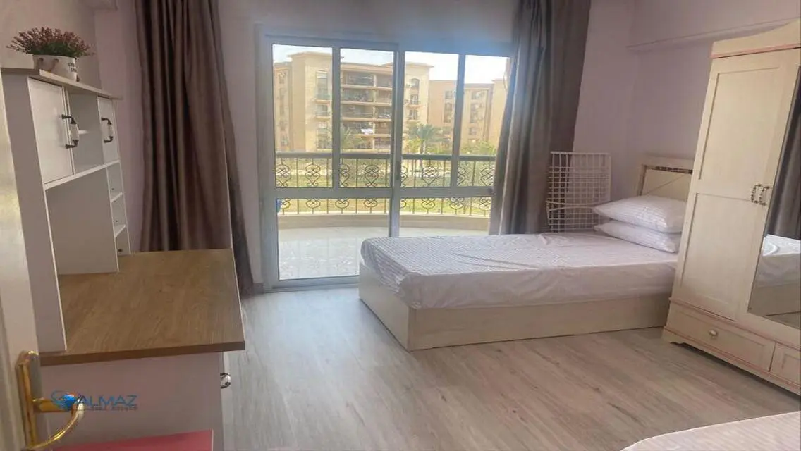 Luxury Apartment for Sale in E8699-121