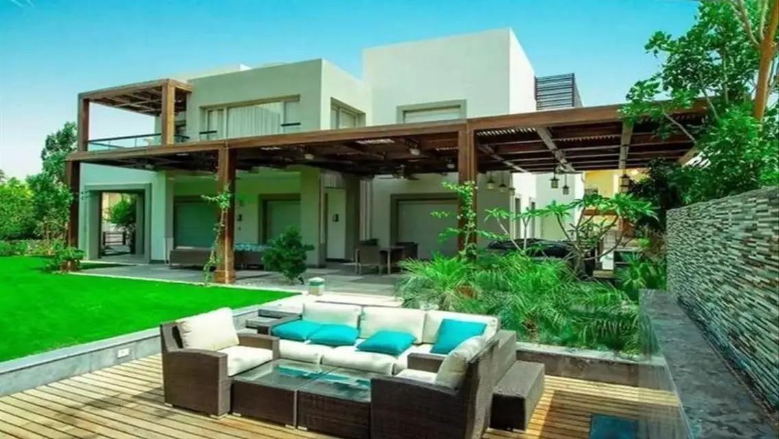 Luxury Villa for Sale with Spacious Design and Great Amenities