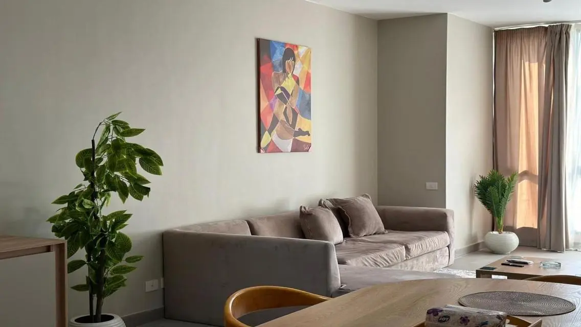 Luxurious Apartment in Sky Condos Villette