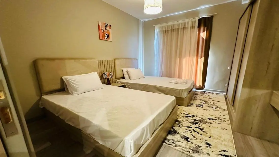 Luxurious Apartment in Sky Condos Villette