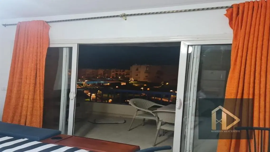 Luxury Apartment for Rent Overlooking the Lakes