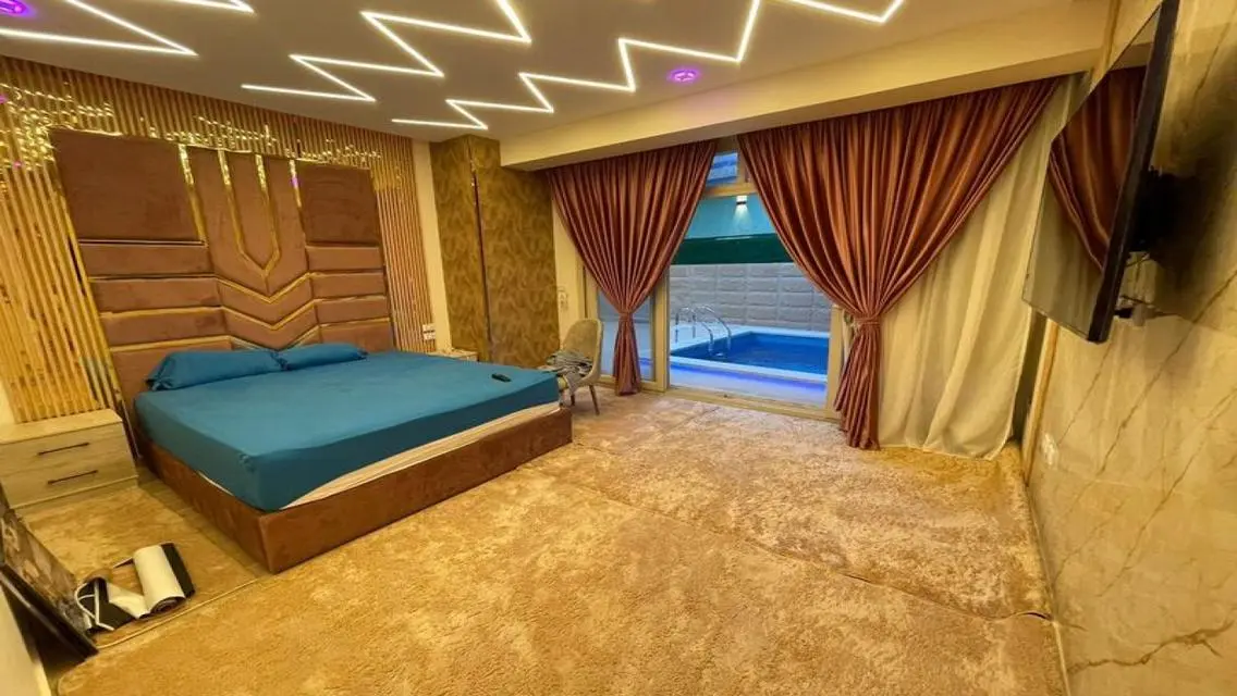 فيلا فاخرة بسعر مذهل مع حديقة ومسبح خاص