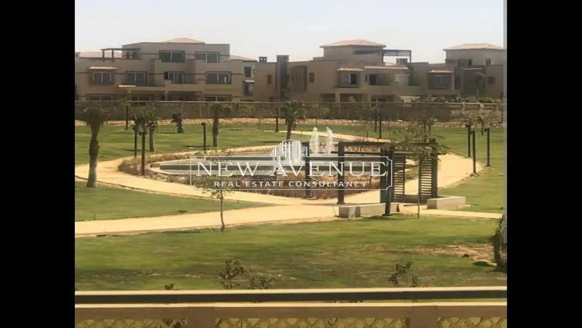 شقة فاخرة بأماكن متعددة