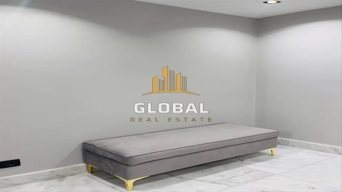 Luxurious Apartment in Villette Marina