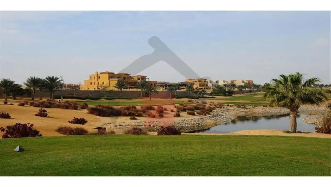 فيلا فاخرة بإطلالة على الجولف في 6 أكتوبر