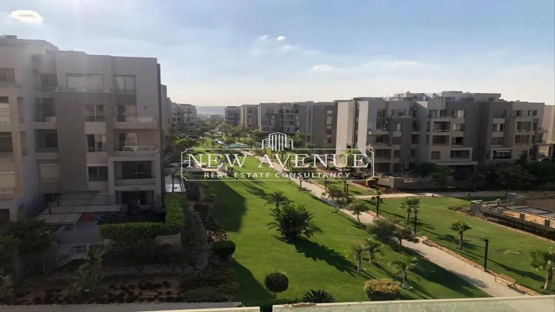 شقة فاخرة للبيع بمساحة 160 متر