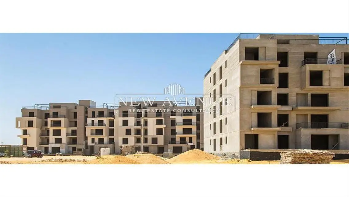 فيلا فاخرة مع حديقة خاصة وغرفة خادمة
