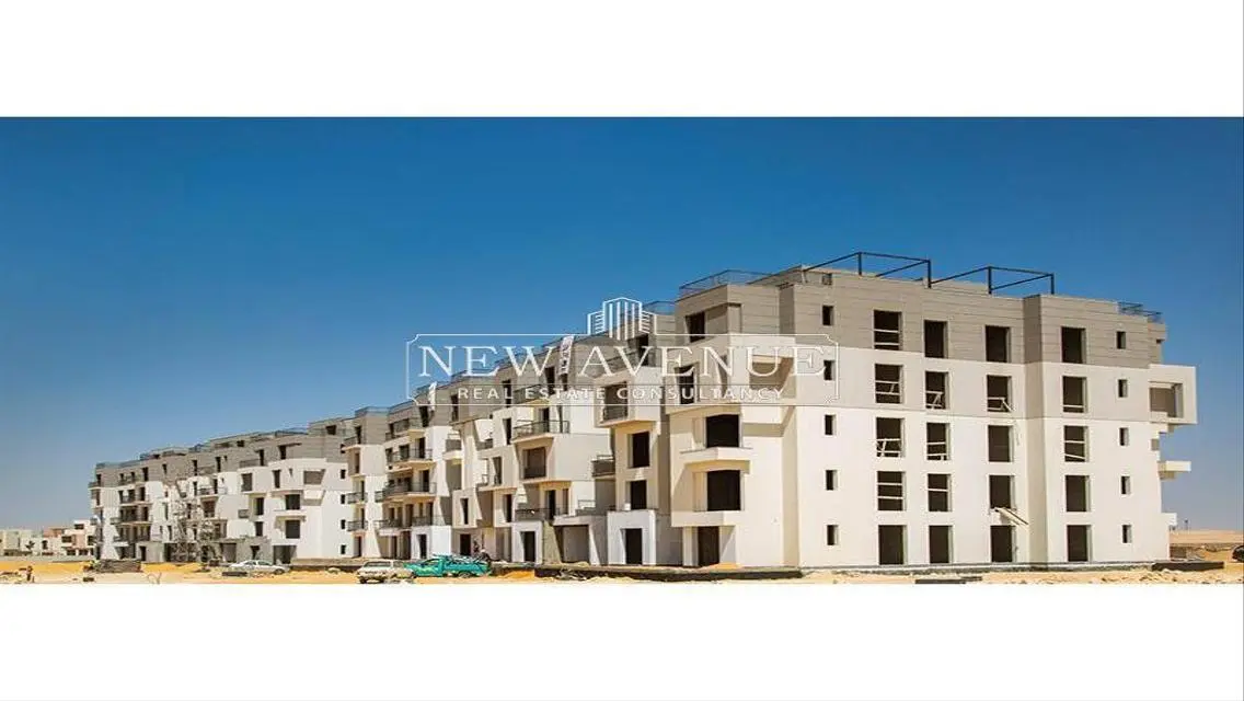 فيلا فاخرة مع حديقة خاصة وغرفة خادمة