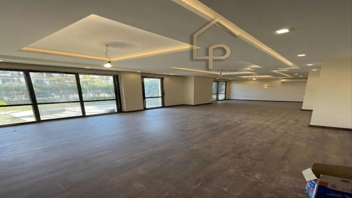 Luxury Villa for Sale in Beverly Hills Zayed