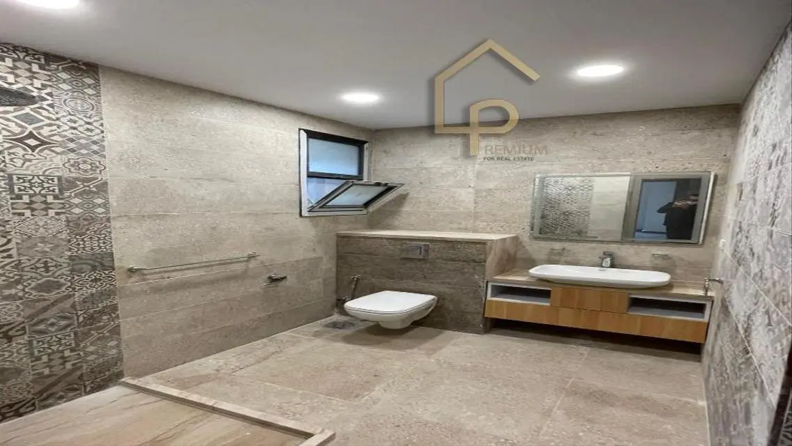 Luxury Villa for Sale in Beverly Hills Zayed