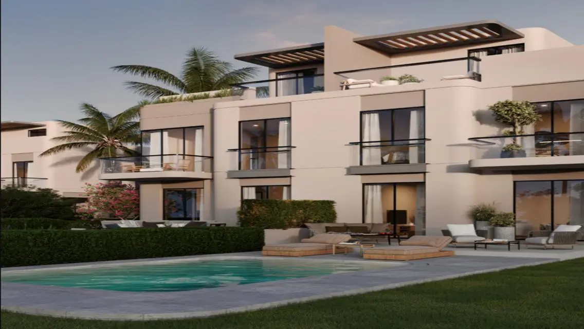Luxury Apartment with Stunning Lakeside Views at an Attractive Price