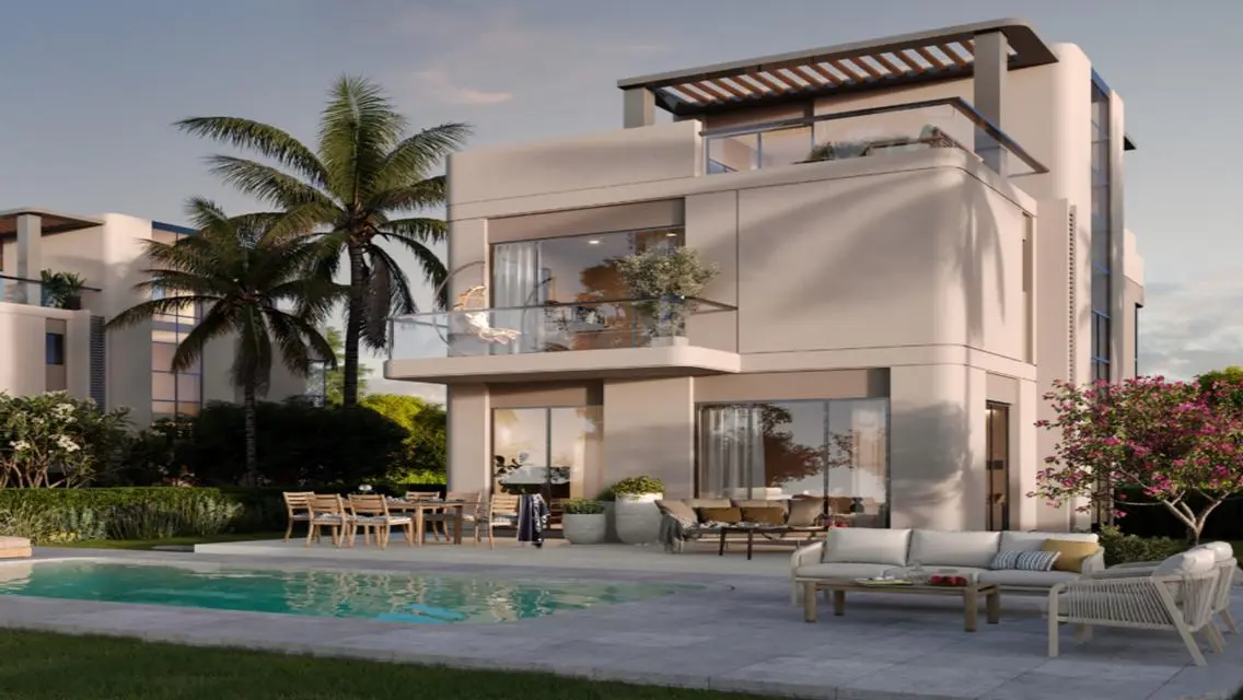 Luxury Apartment with Stunning Lakeside Views at an Attractive Price
