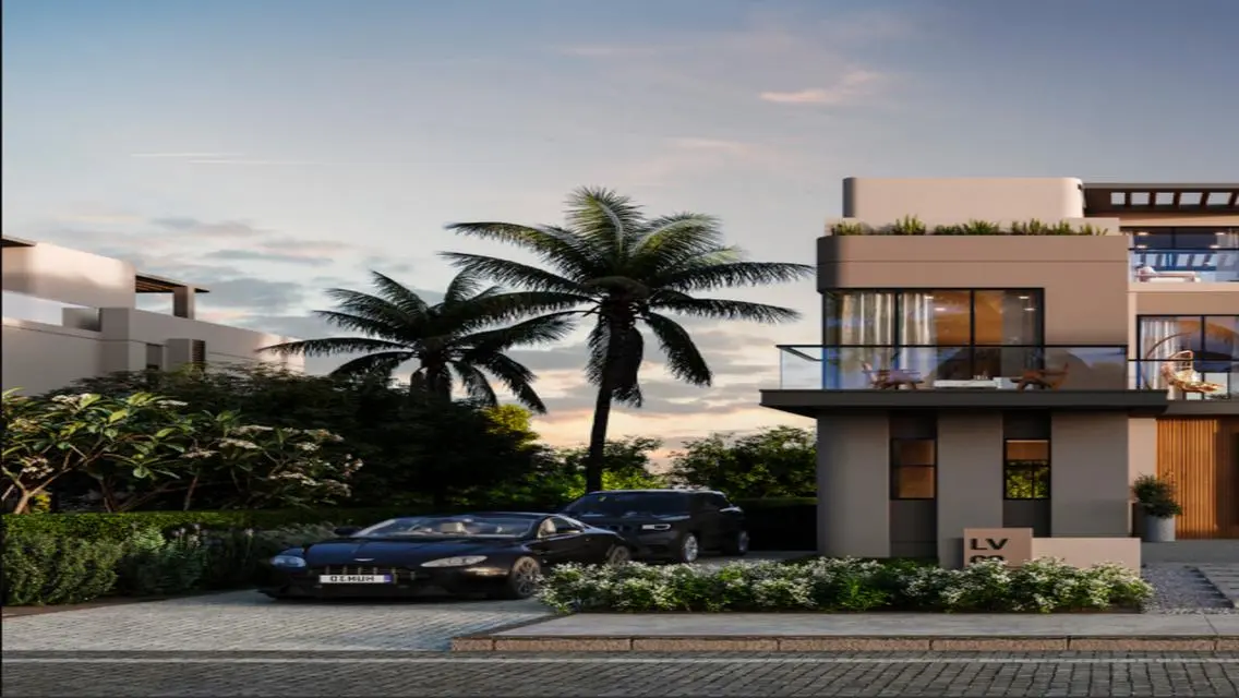 Luxury Apartment with Stunning Lakeside Views at an Attractive Price