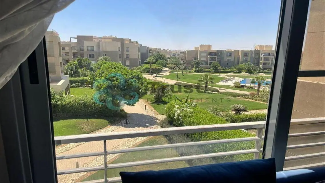 Luxury Apartment in Palm Parks - October