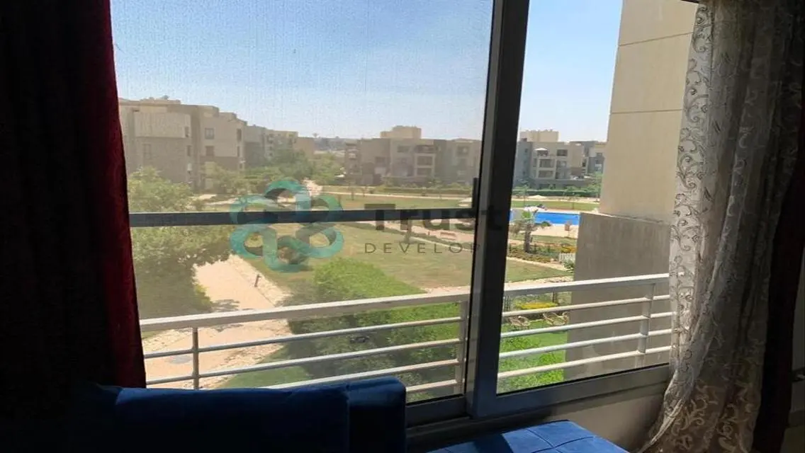 Luxury Apartment in Palm Parks - October