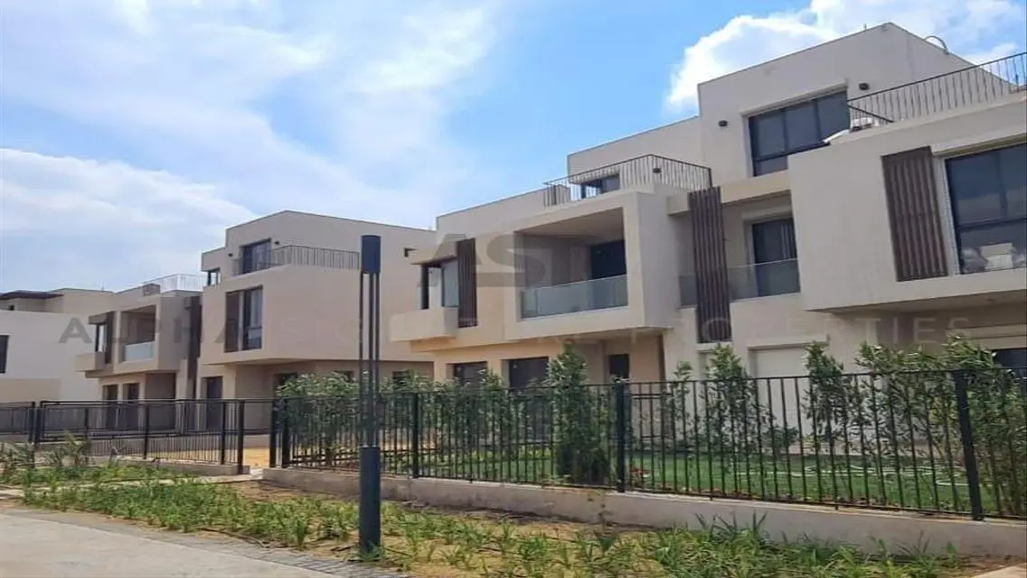 Luxury Villa for Sale in Prime Location
