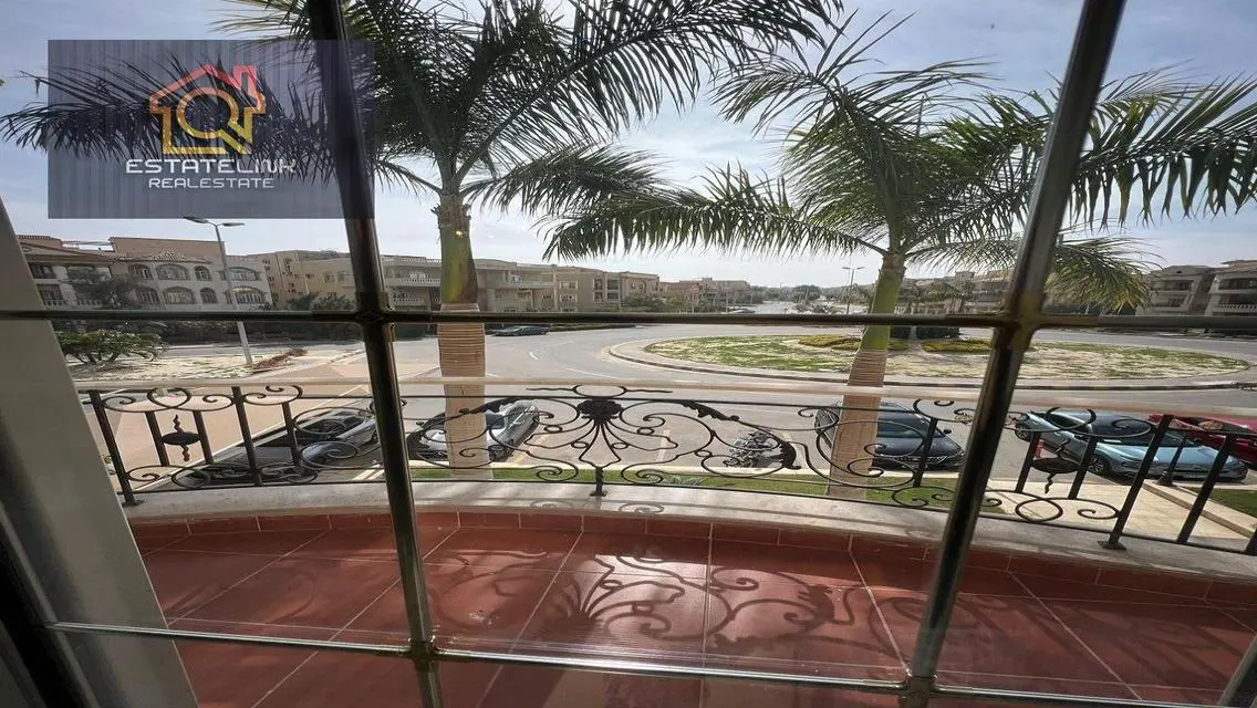 Luxury Apartment for Sale in 250 Square Meters with Exceptional Details