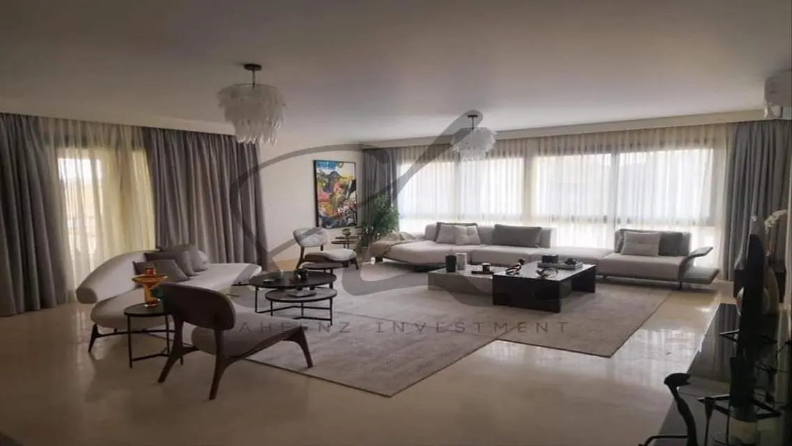Luxury Villa with Private Garden and Pool in Prime Location
