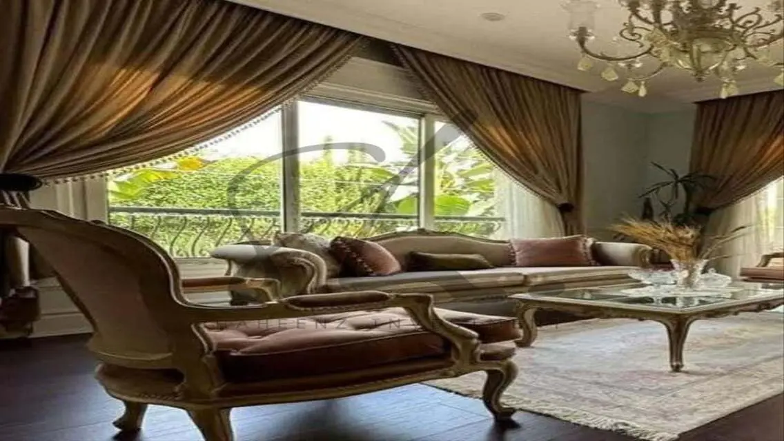 Luxury Villa with Private Garden and Pool in Prime Location