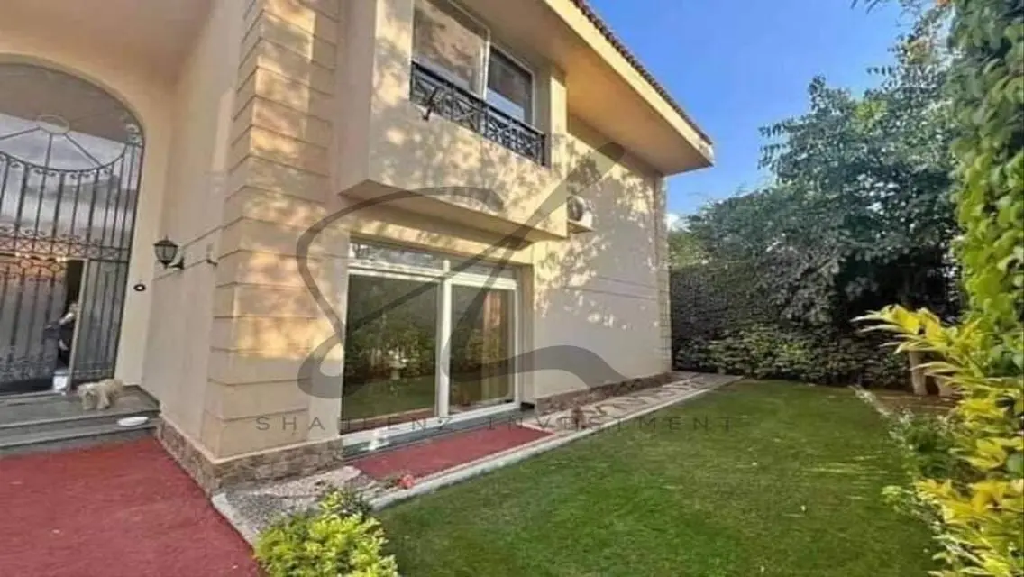 Luxury Villa with Private Garden and Pool in Prime Location