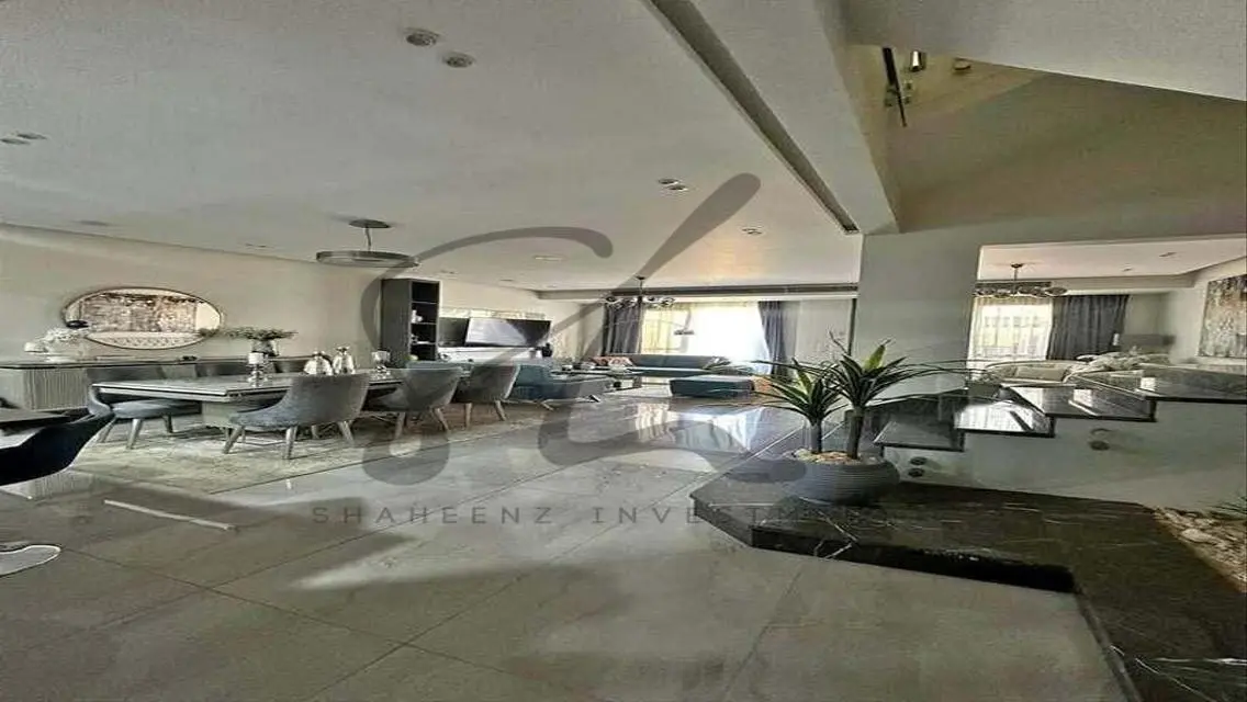 Luxury Villa with Private Garden and Pool in Prime Location