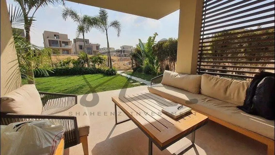 Luxury Villa with Private Garden and Pool in Prime Location